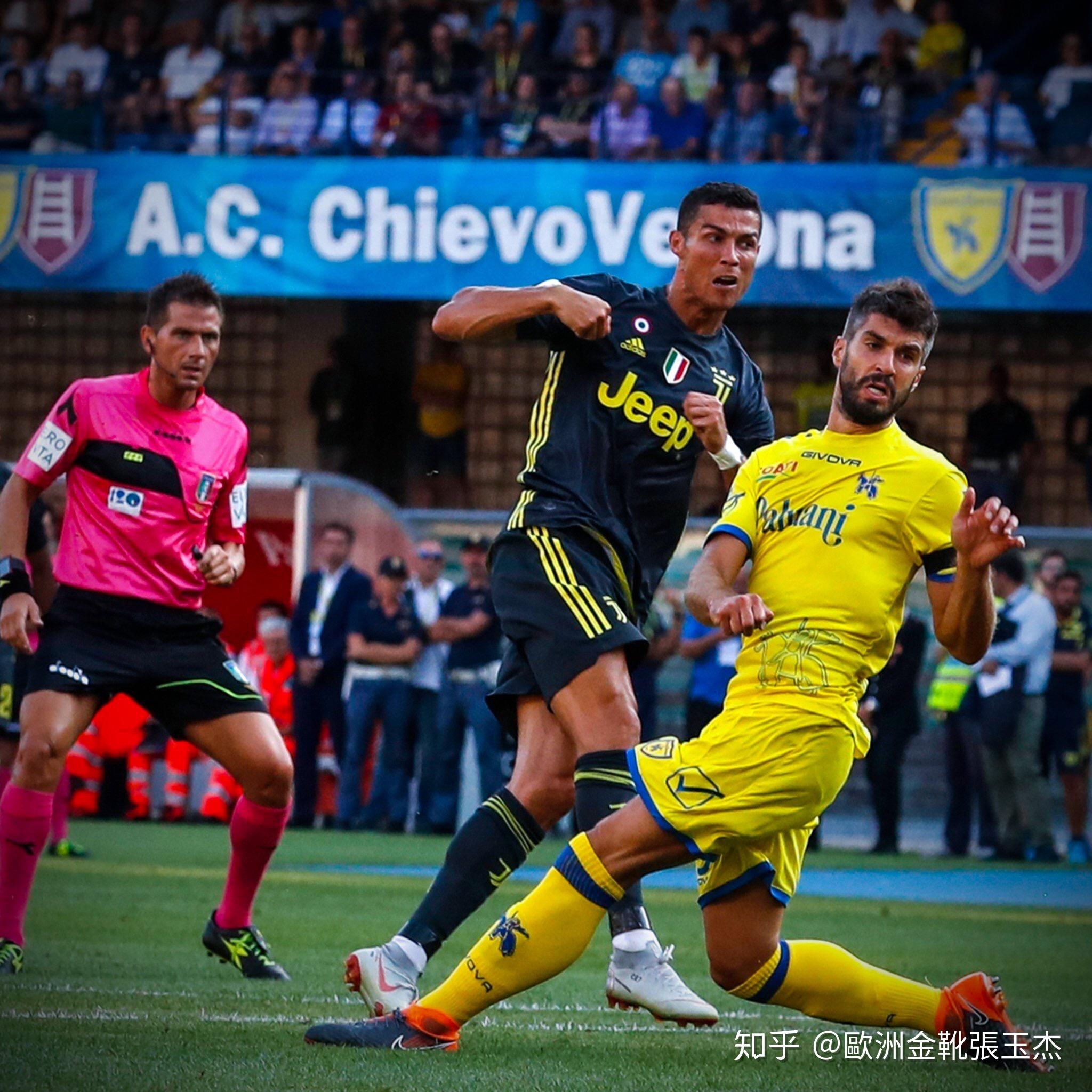 赛事中的突 赛事中的突