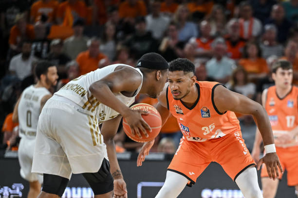 的新锐教练 的新锐教练