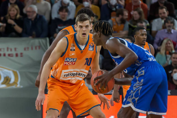 展现出他们 展现出他们