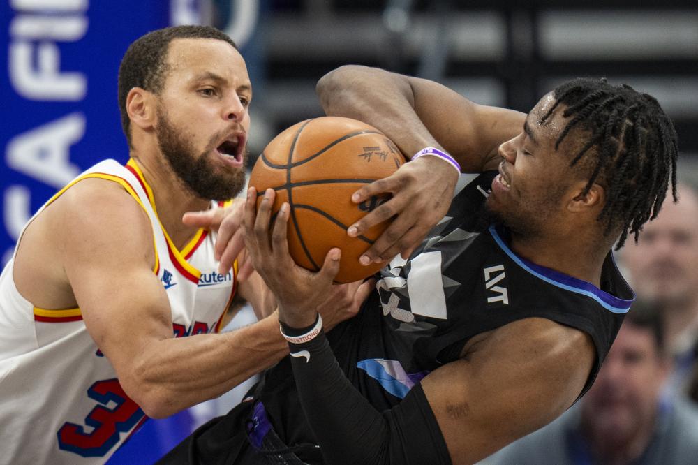 凸显了他在 凸显了他在